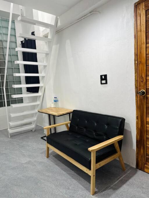 Megun 10 Duplex Apartment กรุงเทพมหานคร ภายนอก รูปภาพ